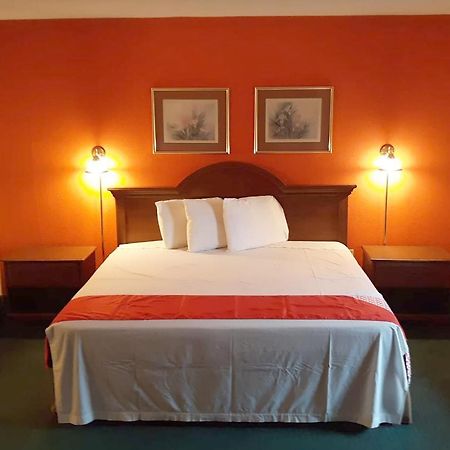 Super Value Inn Валдоста Экстерьер фото