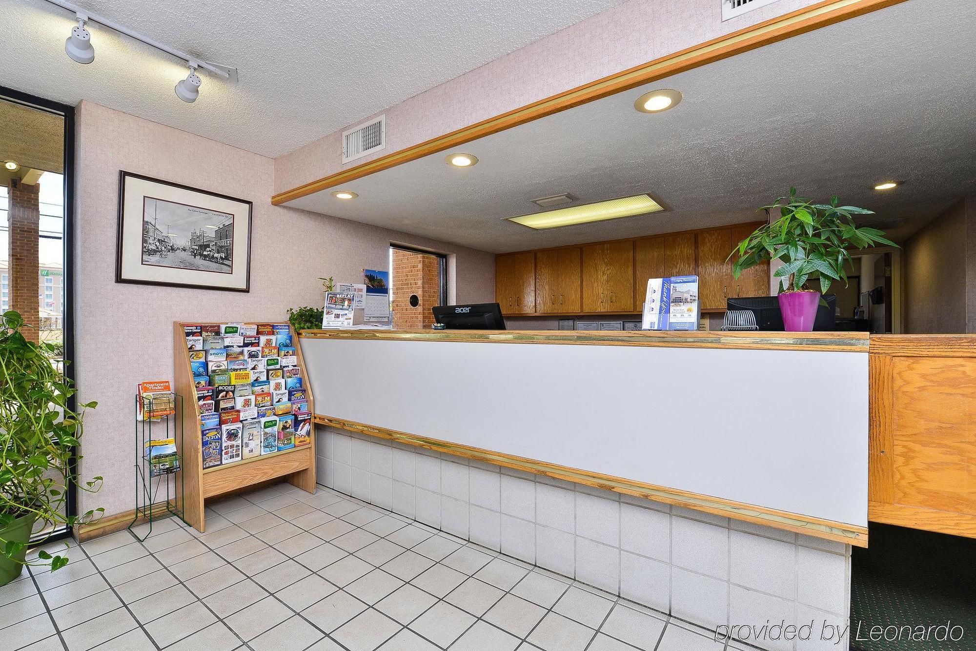 Super Value Inn Валдоста Экстерьер фото