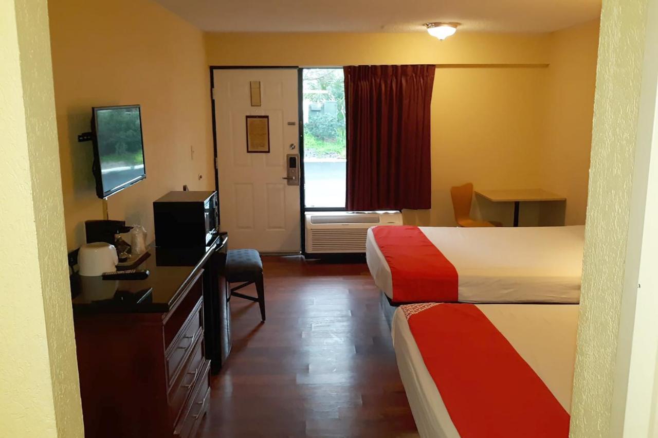 Super Value Inn Валдоста Экстерьер фото