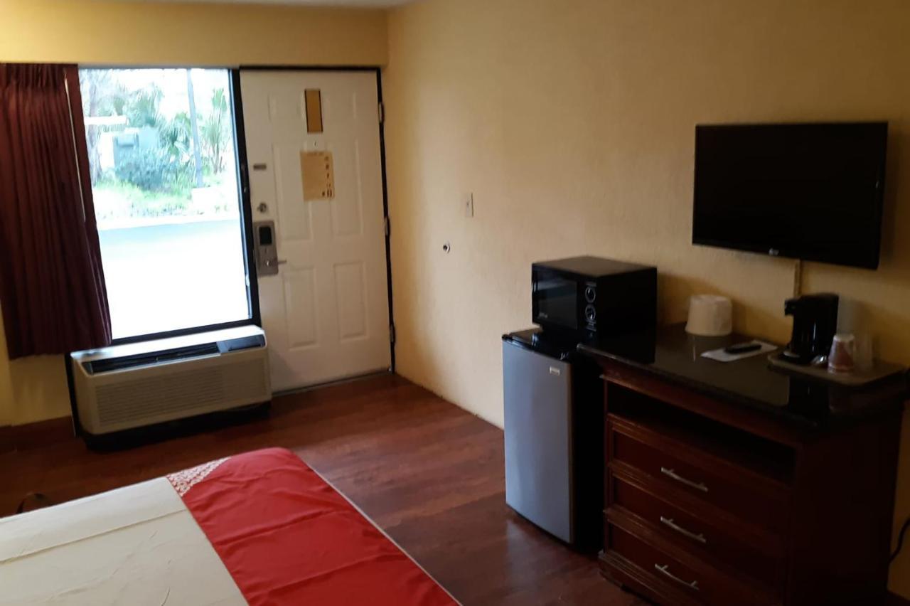 Super Value Inn Валдоста Экстерьер фото